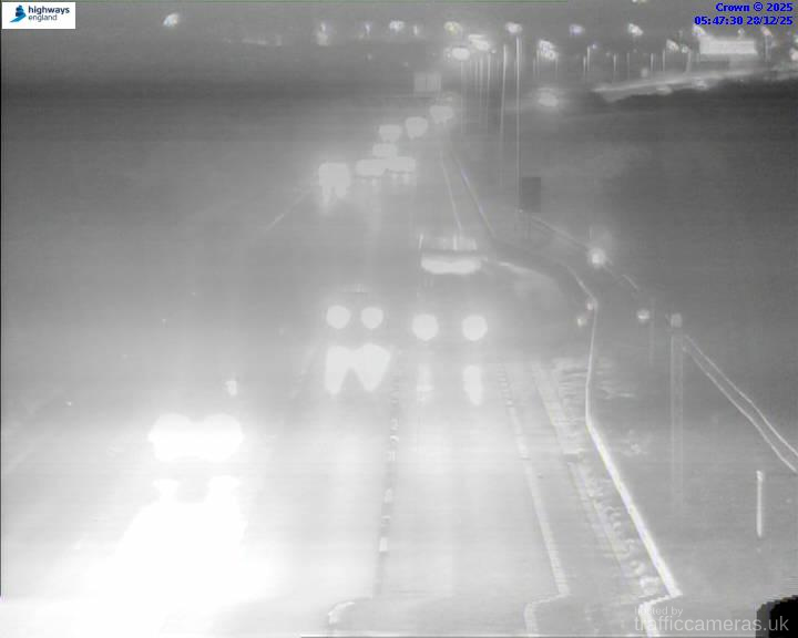 M25 135/7A J23-24 IR