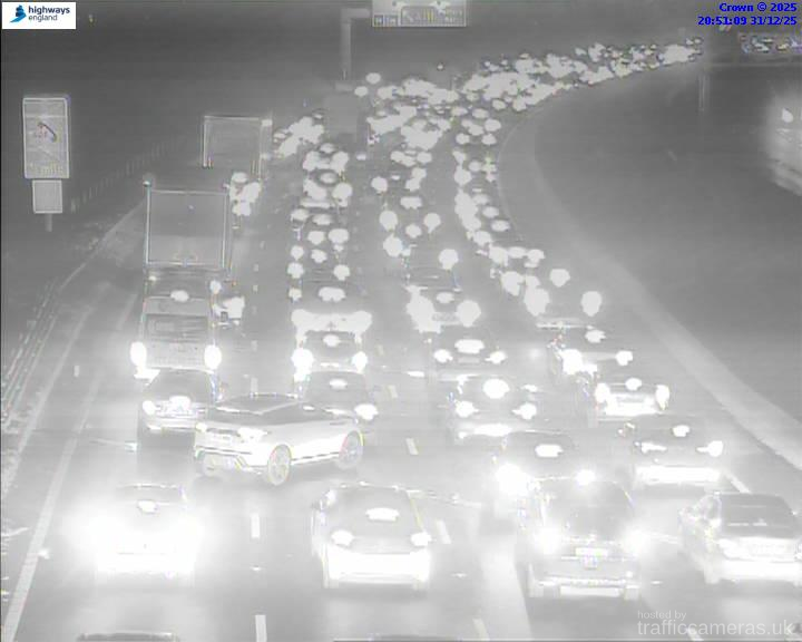 M25 135/7A J23-24 IR