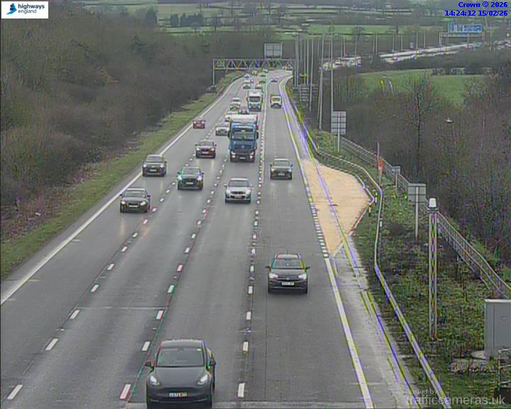 M25 135/7A J23-24 IR