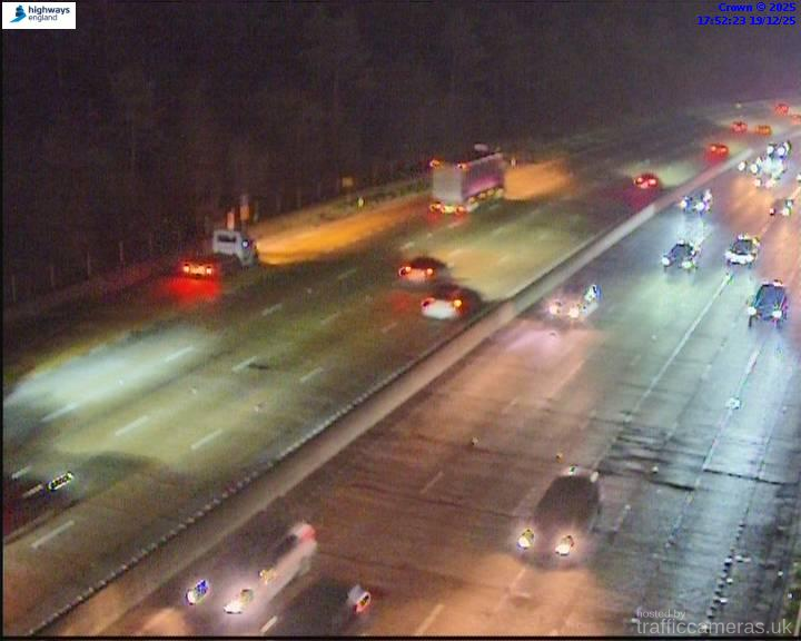 M25 142/4A J24-25 IR