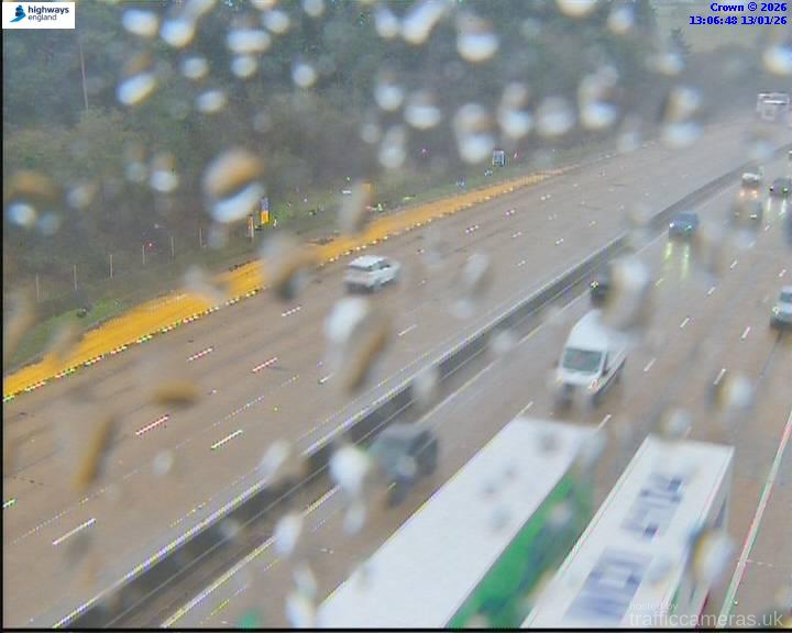 M25 142/4A J24-25 IR