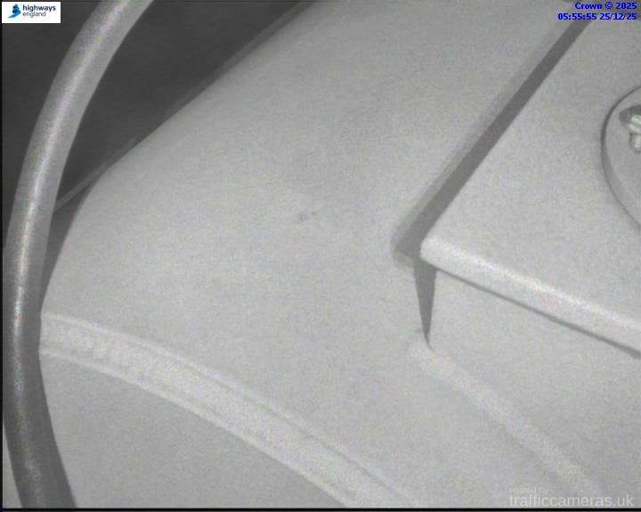 M25 145/2A J24-25 IR