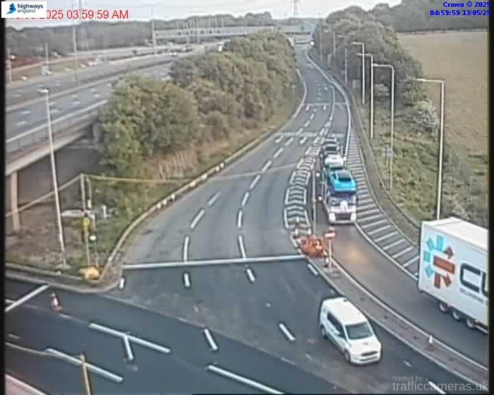 M25 172/3J J28