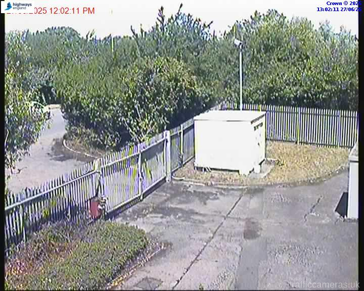 A1(M) Green Lanes Station