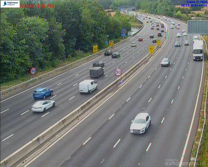 Latest CCTV Camera Feeds from the M27 Motorway Traffic Cameras UK