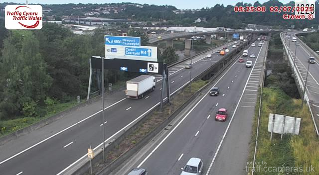 M4 - J25A Grove Park / A4042 (E)