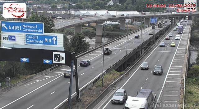 M4 - J25A Grove Park / A4042 (E)