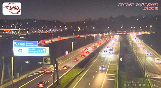 M4 - J25A Grove Park / A4042 (E)