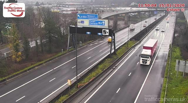 M4 - J25A Grove Park / A4042 (E)