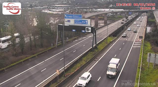 M4 - J25A Grove Park / A4042 (E)
