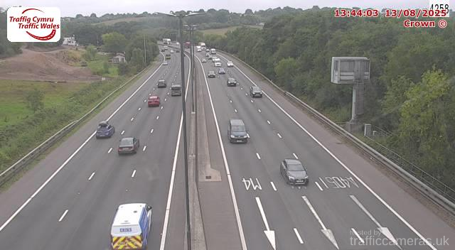 M4 - J29 Pound Hill (W)