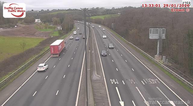 M4 - J29 Pound Hill (W)