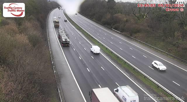 M4 - J30 - 32 Thornhill (W)