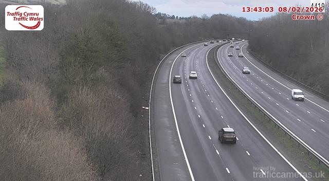 M4 - J30 - 32 Thornhill (W)