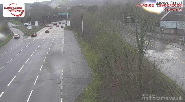 M4 - J32 West of Coryton (W)