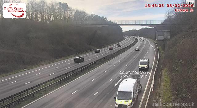 M4 - J33 - 32 Morganstown (E)