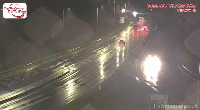 M4 - J33 Capel Llanilltern (W)