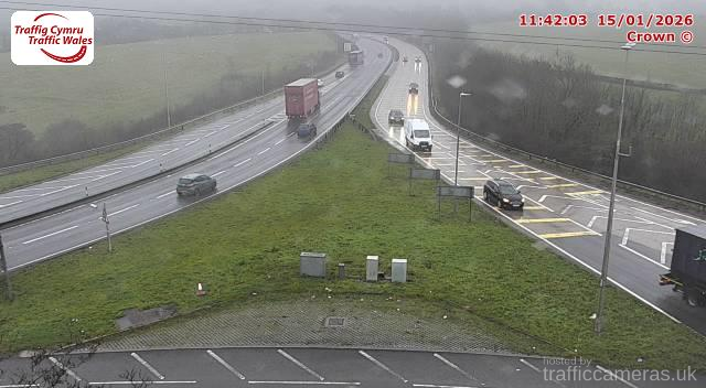 M4 - J33 Capel Llanilltern (W)