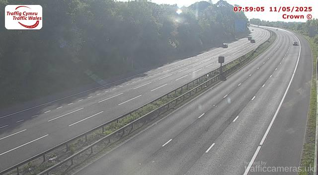M4 - J33 West of Capel Llanilltern