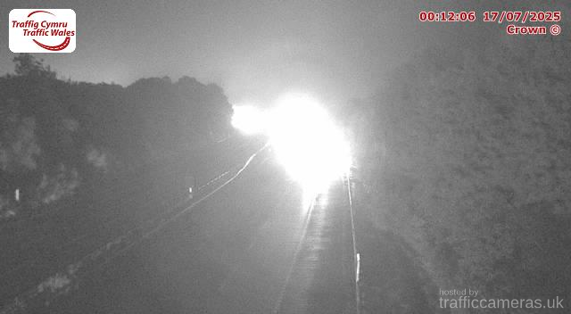 M4 - J33 West of Capel Llanilltern