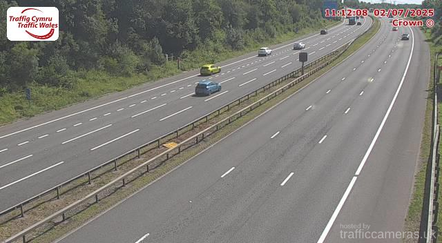 M4 - J33 West of Capel Llanilltern