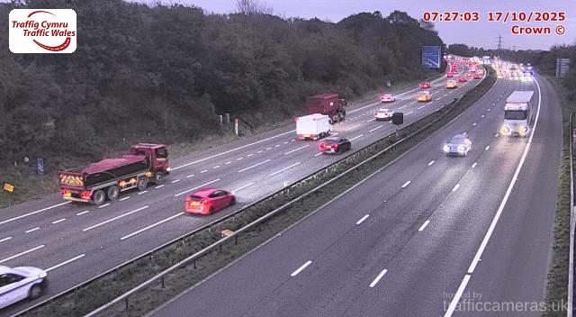 M4 - J33 West of Capel Llanilltern
