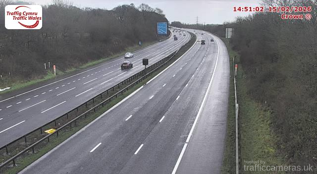 M4 - J33 West of Capel Llanilltern