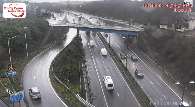 M4 - J44 Lon Las (E)