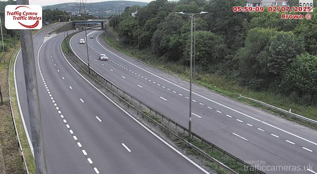 M4 - J44 Lon Las East (W)