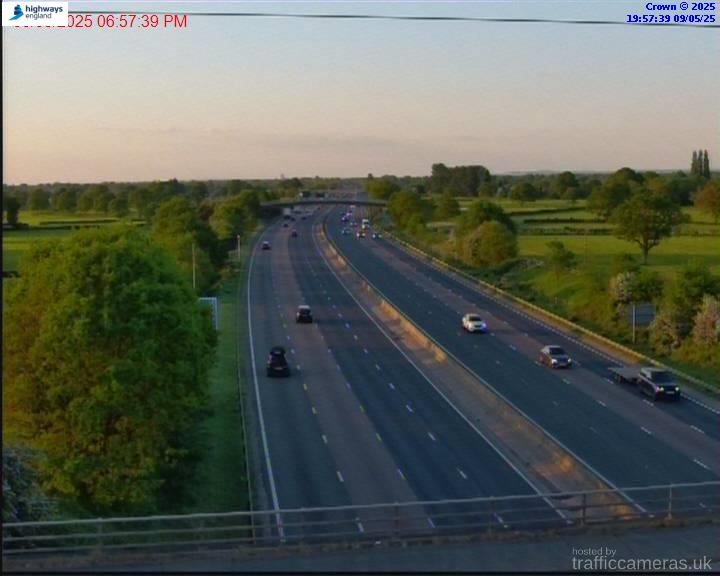 M6 261/6L J16 BARTHOMLEY