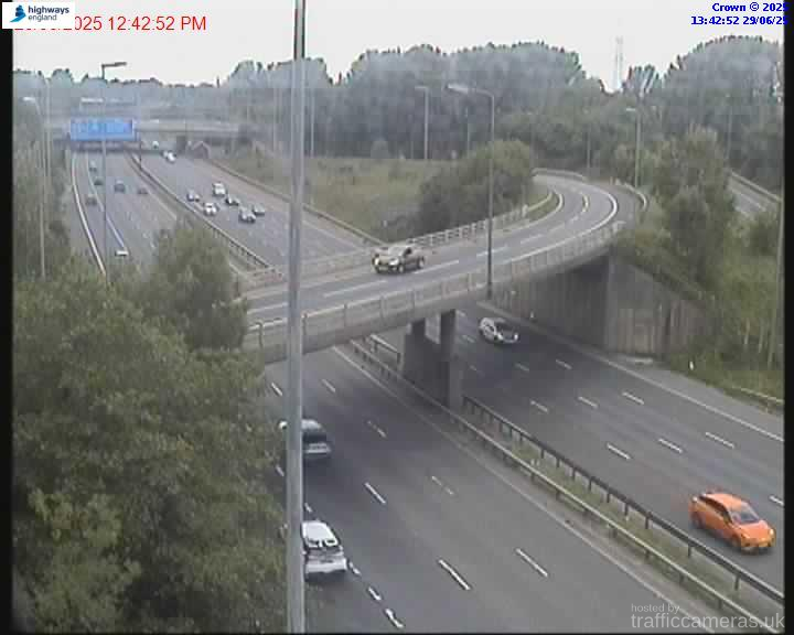 M60 2/4A J2 CHEADLE HEATH