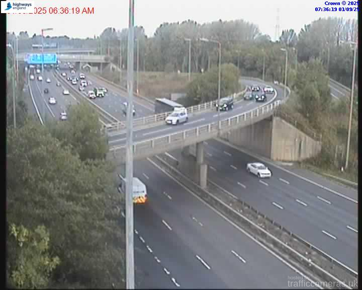 M60 2/4A J2 CHEADLE HEATH