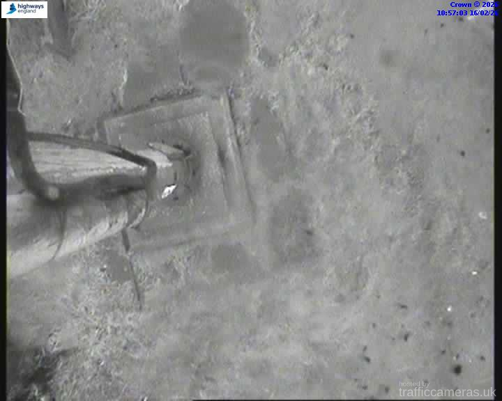 M62 75/1A J22 ROCKINGSTONE