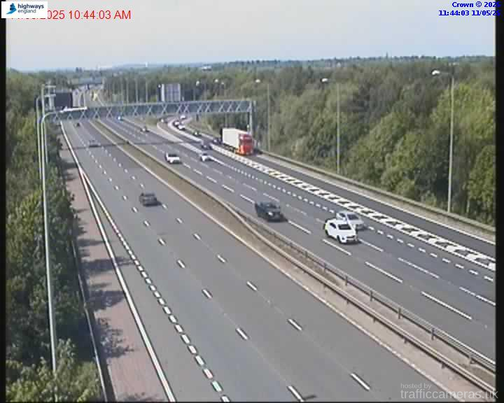M62 29/4B J10 M6 CROFT INTER