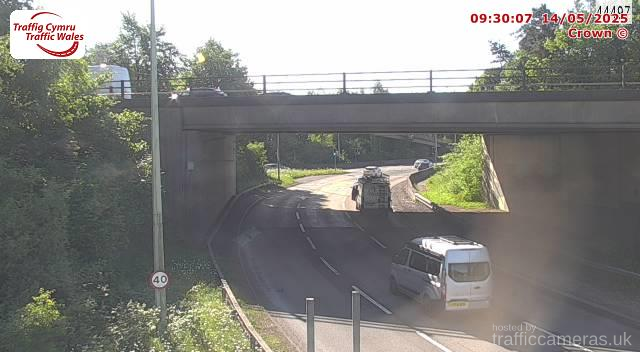 M4 - J32 Coryton E/B Onslip