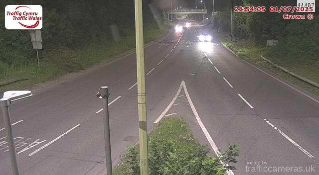M4 - J32 Coryton E/B Onslip