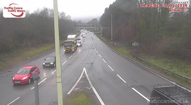 M4 - J32 Coryton E/B Onslip