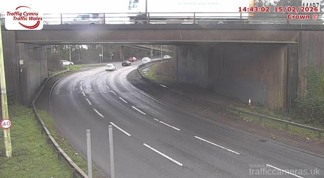 M4 - J32 Coryton E/B Onslip