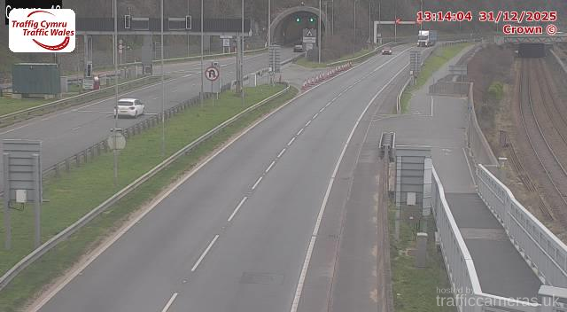 A55 - J16A - 17 Penmaenbach (East)