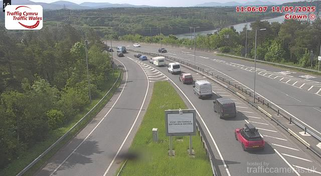A55 - J8a Britannia Bridge (Island) East