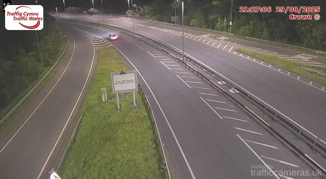 A55 - J8a Britannia Bridge (Island) East
