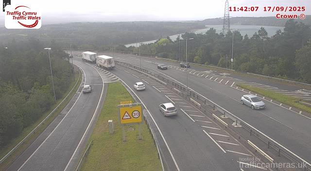 A55 - J8a Britannia Bridge (Island) East