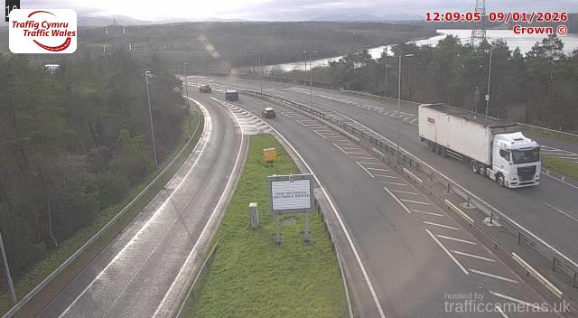A55 - J8a Britannia Bridge (Island) East