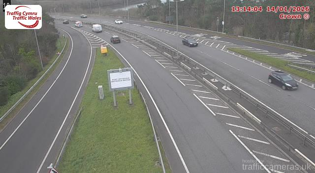 A55 - J8a Britannia Bridge (Island) East