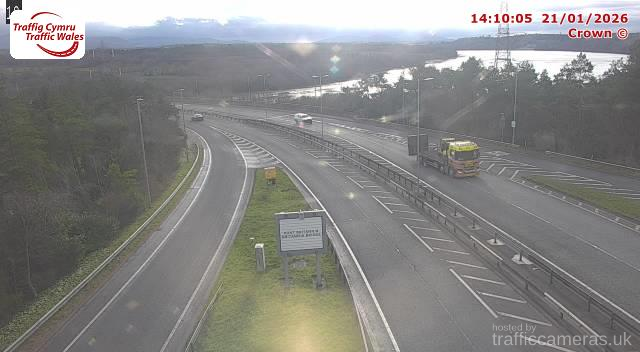 A55 - J8a Britannia Bridge (Island) East
