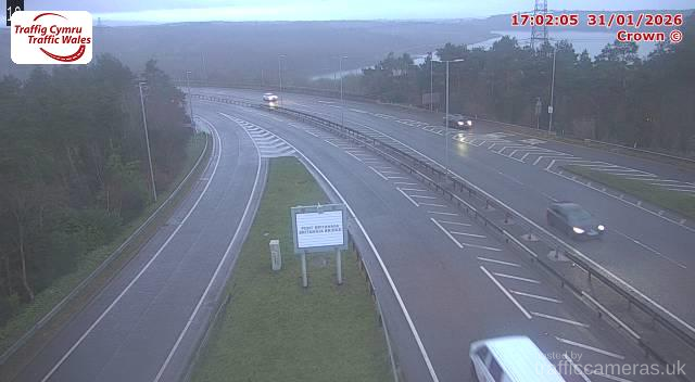 A55 - J8a Britannia Bridge (Island) East