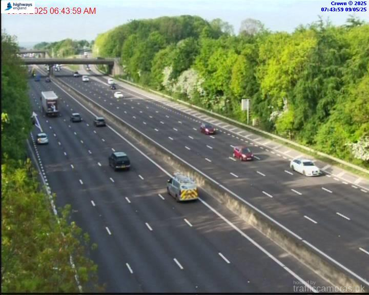 M1 239/8B North of J30