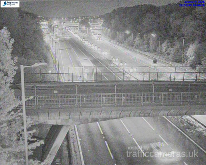 M1 200 2b junction 26 junction 25