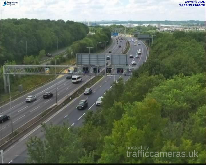 M6 207 1k junction 11 11a