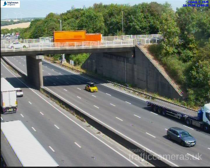 M1 Junction 32
